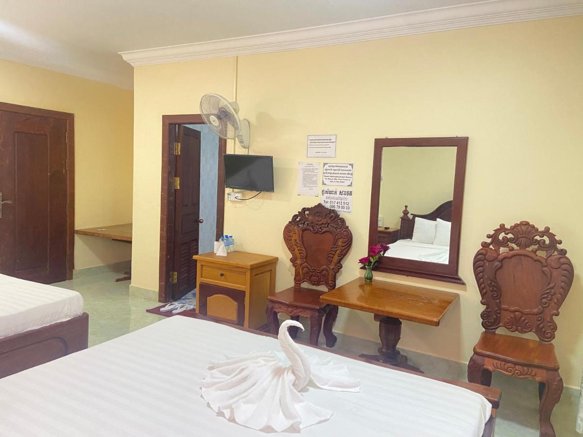 Savet Guesthouse Stoeng Treng Ngoại thất bức ảnh