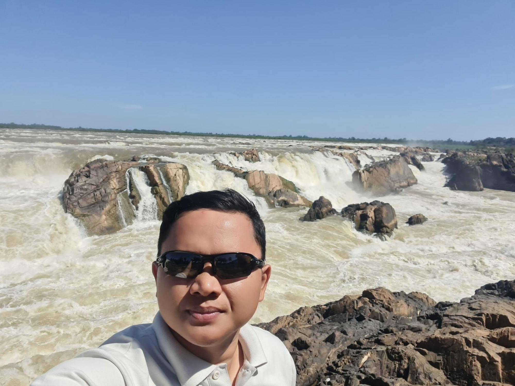 Savet Guesthouse Stoeng Treng Ngoại thất bức ảnh