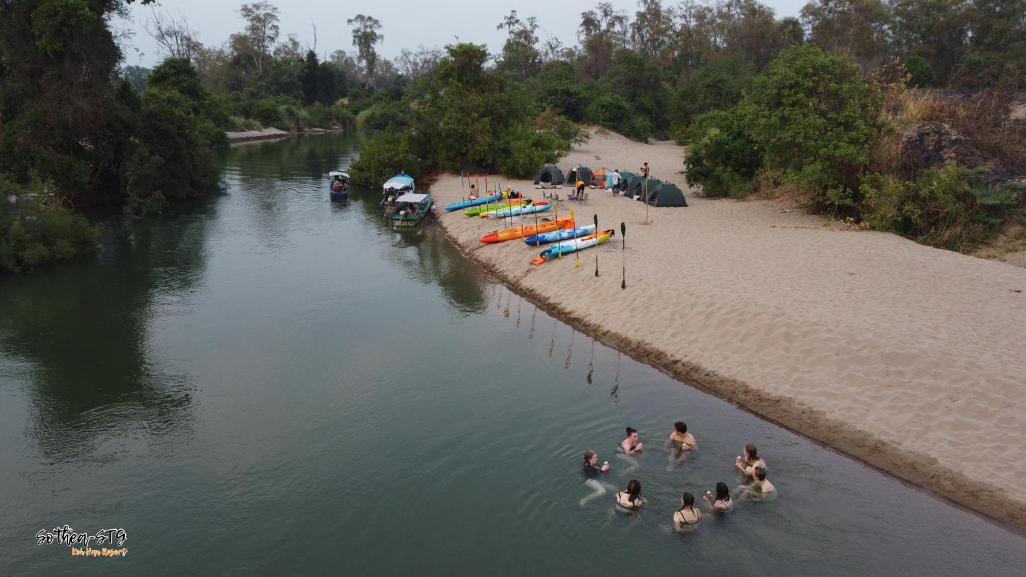 Savet Guesthouse Stoeng Treng Ngoại thất bức ảnh