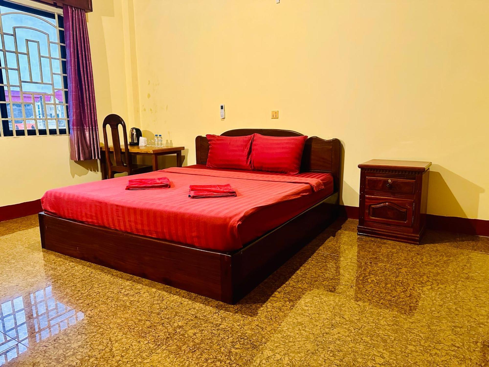 Savet Guesthouse Stoeng Treng Ngoại thất bức ảnh