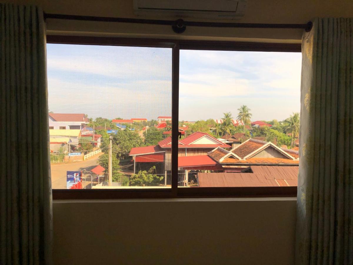 Savet Guesthouse Stoeng Treng Ngoại thất bức ảnh