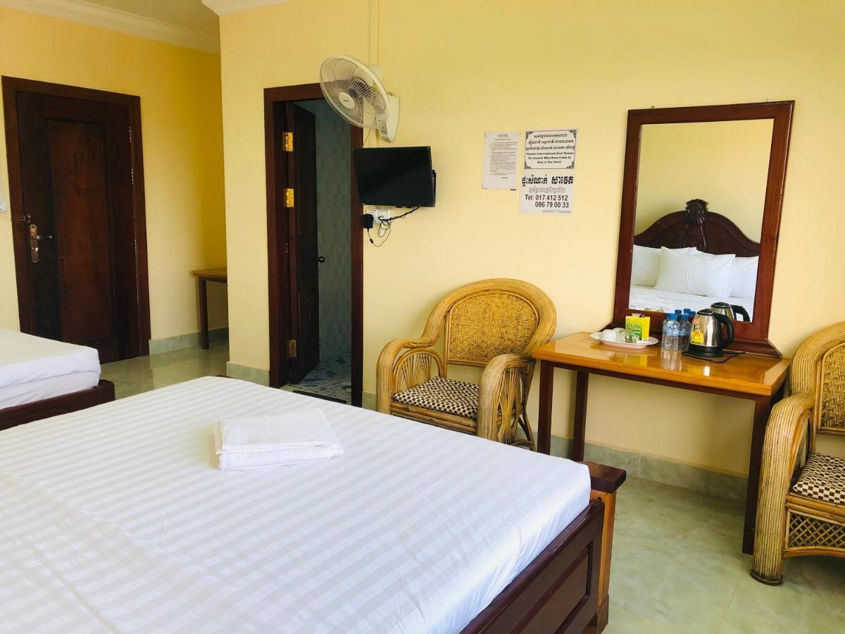 Savet Guesthouse Stoeng Treng Ngoại thất bức ảnh